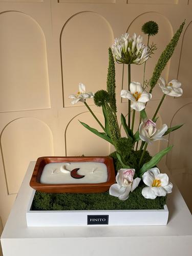 نقصة ورد صناعي مع شمعة - تنسيق ورد صناعي كوالتي عالي مع شمعتنا بعبارات حسب طلبكم