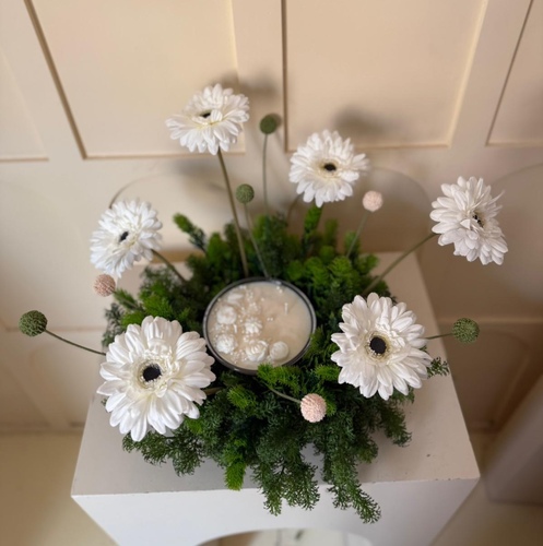 ورد وشمعه