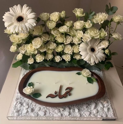 باقه جمانه - باقة من شمع الصويا الطبيعي بتنسيق ورد طبيعي، العرض 50 سم 
الارتفاع 55 سم