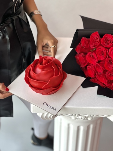 Red Rose Cake - You can choose your size and flavor