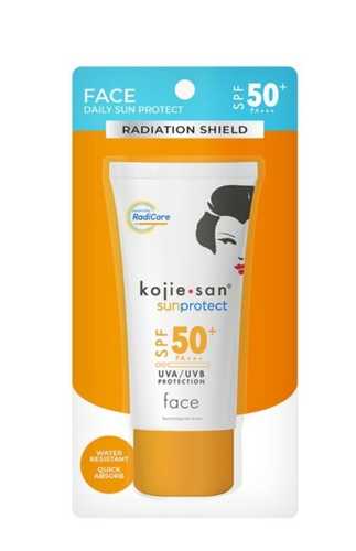 KOJI SAN SUN PROTECT 50 PSF 50G - Provides protection from harmful UVA and UVB rays 
 Helps relieve sunburn 
 Enriched with shea butter and vitamin E to help nourish and soften 
 Acts as a protective barrier against any harmful light radiation that pollutes the skin