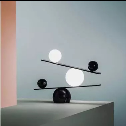 اضاءه طاوله