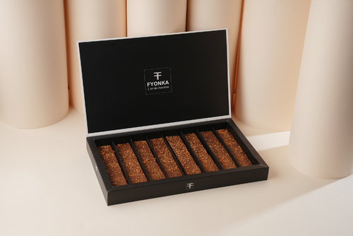 Gourmet box - Gourmet box An imaginative combination of biscuits and ganache Kinder adds a happy tone to your day 48pcs