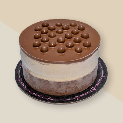 Snickers cake ice cream