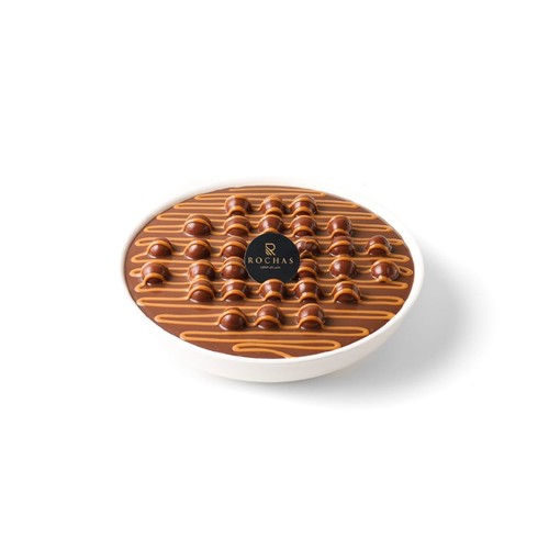 ترايفل سنيكرز