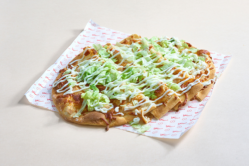 Smoked Turkey With Cheese Mashrouha - Smoked turkey, lettuce, cheddar cheese and bechamel sauce.