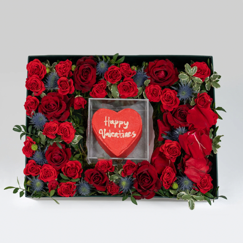 The Love Box I - The love box contains red roses and a mini heart shape cake  Width: 40 cm x 30 cm  Height: 13 cm