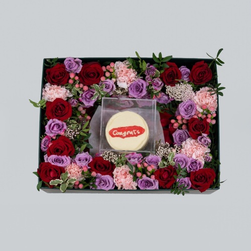 Marseille Box I - Marseille Box contains red and purple roses and mini Congrats cake Width: 40 cm x 30 cm 
   Height: 13 cm