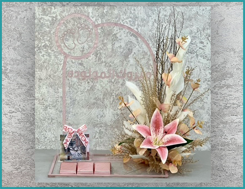 Gp265 - stand baby gift with mony and chocolate size 30*20*37 cm