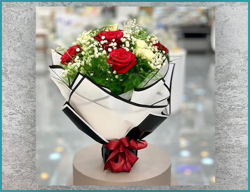 giftspalace - Gp269 B - rose bouqute 8 pes with nmnm flowers