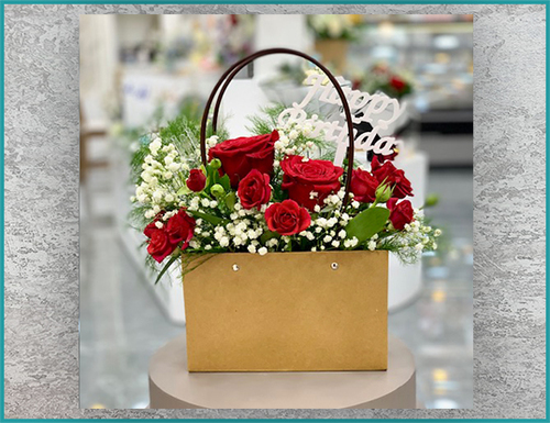 Gp271 - bag with fresh flower