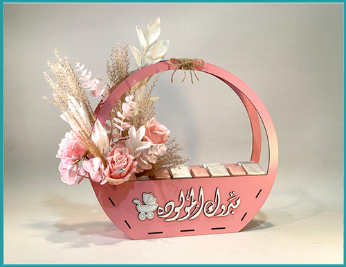 Gp291 - wood box with flower and chocolate