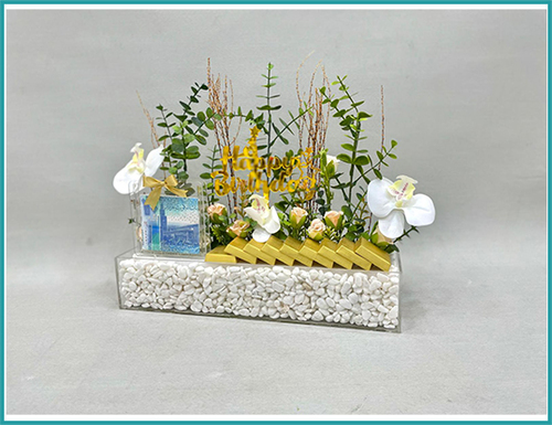 Gp334 - STAND ACRYLIC WITH FLOWERS AND CHOCOLATE