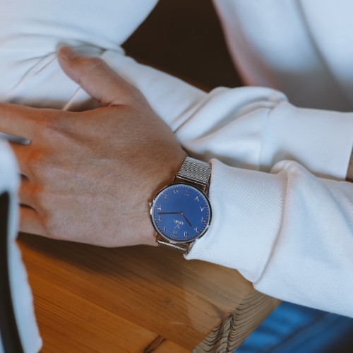 LAVA TIME - LAVA Classic Blue Dail - TECHNICAL DETAILS _____________________ - Case Size 40 mm  -STRAP Steel. - Glass Sapphire Glass. - MOVEMENT QUARTZ - WATER RESISTANCE  5ATM - 1 YEAR WARRANTY