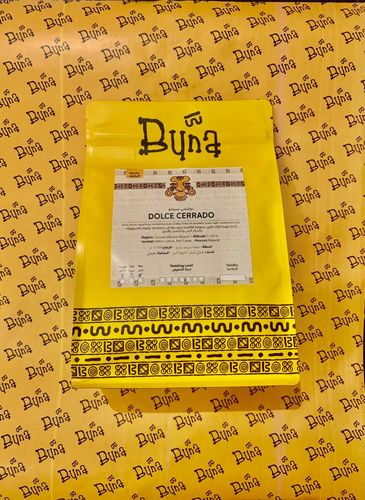 Brazil-Dolce Cerrado 250g - Region: Cerrado Mineiro RegionProcess: Natural  Varietal: Yellow Catuai, Red Catuai  Altitude: 1150  Type: Single Origin  Notes: Nutty aroma, subtle acidity, round body,
caramel, dark chocolate, roasted almond, and sweet finish