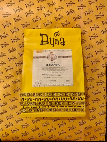 Nicaragua – EL Encanto 250g - Region: Jinotega  Process: Washed  Varietal: Caturra, Javanica, Pacas  Altitude: 975 - 1450  Type: Single OriginNotes: Full and creamy body, pleasant, low lactic
acidity, and sweet finished, notes of dark chocolate, roasted hazelnut and
brown sugar