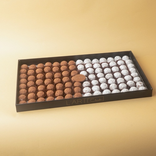 بوكس تشوكليت السولتيد كراميل و النوتيلا 100 حبه