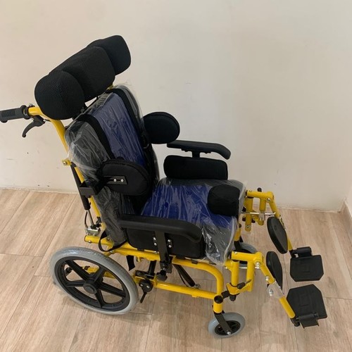 Medical Tech General Trading - Manual wheelchair for paralyzed children - Wheelchair for children with cerebral palsy 
 Weight 17.5 kg 
 total length 1080 mm Seat width 45 cm overall width 680 mm overall height 950 mm