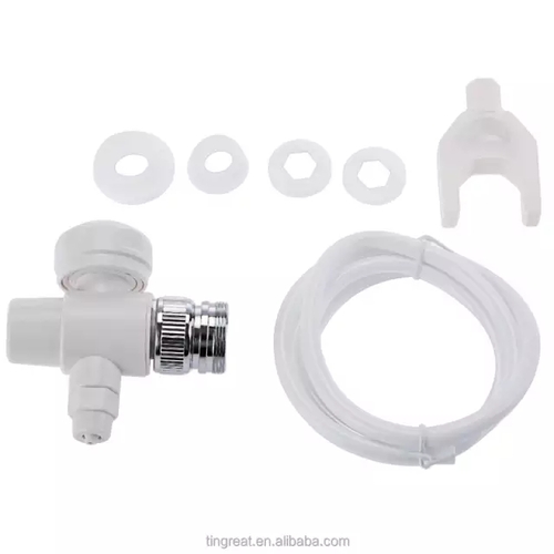 Teeth cleaning with water