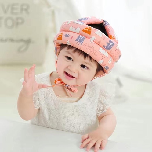 Child safety helmet available in two colors