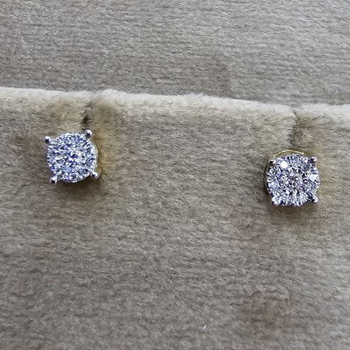 earings lab grown Diamond (1.6)gr (0.12)crt (VVS-FG)