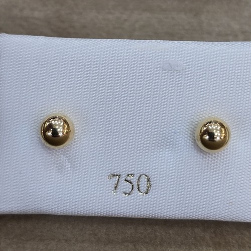 Earing Gold (18k) weight(0.4-0.6)gr for daily use