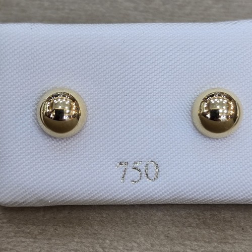 Earing Gold (18k) weight(0.4-0.6)gr for daily use