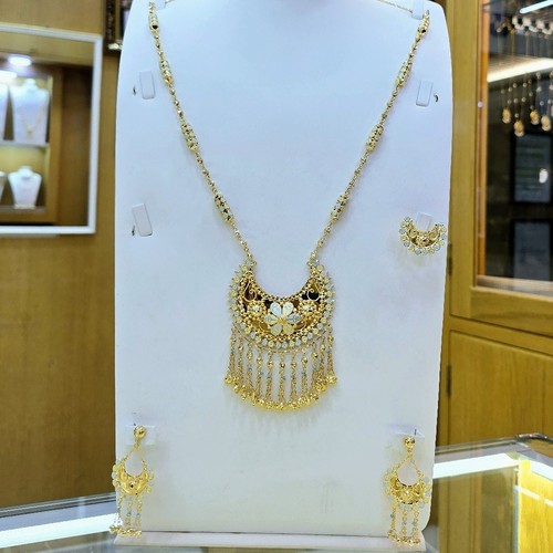 Full set gold (21k) weight (71.61)gr size (60cm)