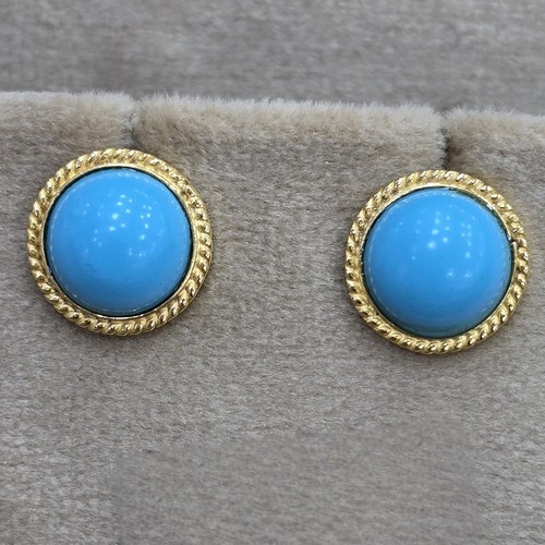 Earings gold (21k) weight (3.1)gr st(1)gr for daily use