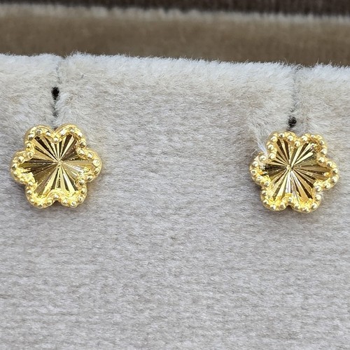 Earings gold (21k) weight (1.55)gr for daily use