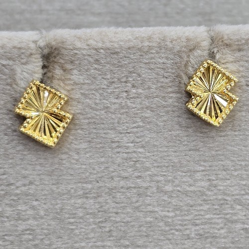 Earings gold (21k) weight (1.6)gr for daily use