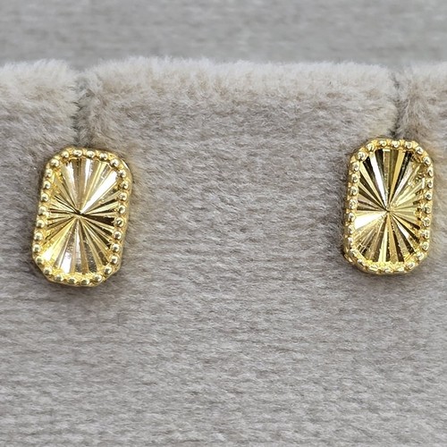 Earings gold (21k) weight (1.7)gr for daily use