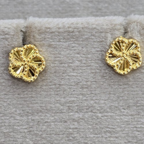 Earings gold (21k) weight (1.9)gr for daily use