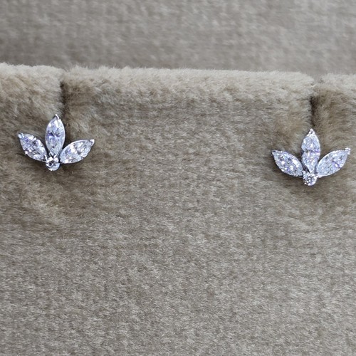 Earings Diamond (0.8)gr (0.18)crt VVS/FG