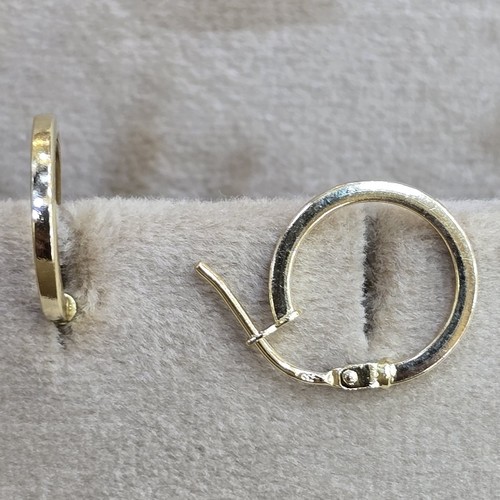 Earings Gold hoops (18k) weight (0.88)gr size (11mm)