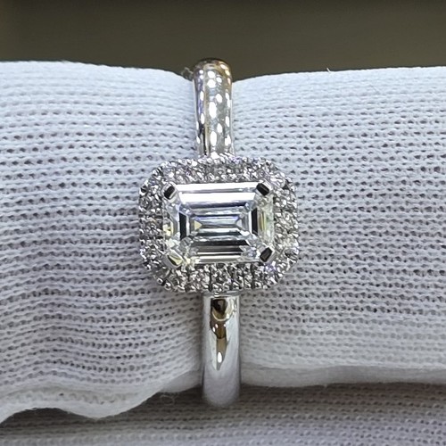 Ring lab Diamond (18k) weight (3.8)gr (0.95)crt (VVS-FG)