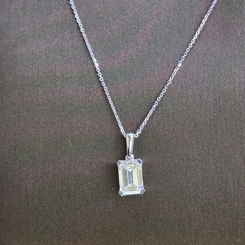 pendant lab grown Diamond (1.86)gr (1.08)crt (VVS-FG)