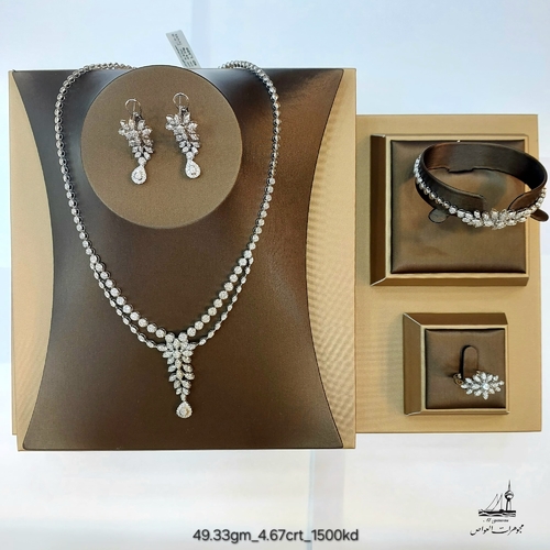 DIVER JEWELLERY (مجوهرات الغواص) - (49.33)gr (4.67)crt VVS/FG L.G.D طقم الماس مخبري و ذهب عيار ١٨