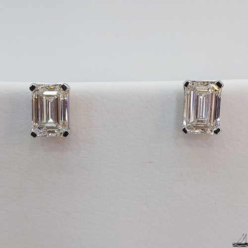 Earings Diamond gold(18k) (2)gr (2.09)crt (VVS-FG)L.G.D