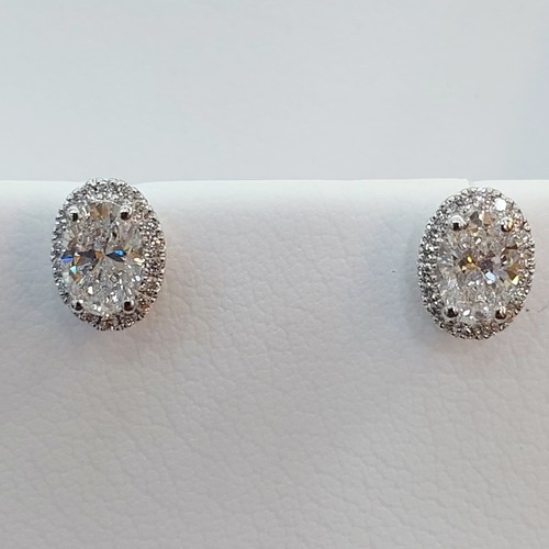 Earings Diamond gold(18k) (2.18)gr (1.2)crt (VVS-FG)L.G.D