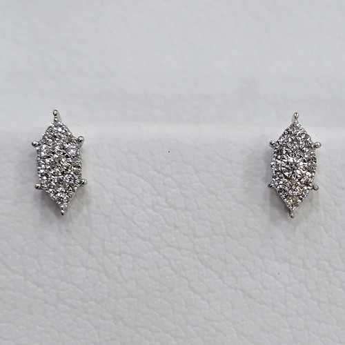 DIVER JEWELLERY (مجوهرات الغواص) - Earings Diamond 18k(1.3)gr (0.18)crt (VVS-FG) L.G.D