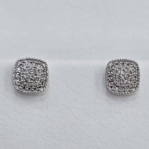 DIVER JEWELLERY (مجوهرات الغواص) - Earings Diamond 18k(2.4)gr (0.10)crt (VVS-FG) L.G.D