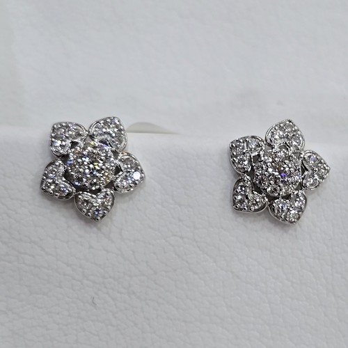 DIVER JEWELLERY (مجوهرات الغواص) - Earings Diamond 18k(3.6)gr (0.6)crt (VVS-FG) L.G.D