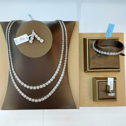 DIVER JEWELLERY (مجوهرات الغواص) - 18k(100.33)gr (35.89)crt VVS/FG L.G.D طقم الماس مخبري و ذهب عيار ١٨