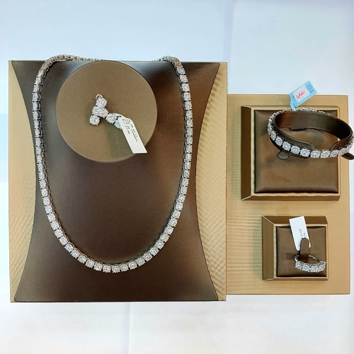 DIVER JEWELLERY (مجوهرات الغواص) - 18k(84.11)gr (13.79)crt VVS/FG L.G.D طقم الماس مخبري و ذهب عيار ١٨