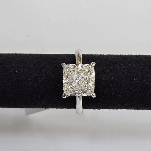 DIVER JEWELLERY (مجوهرات الغواص) - Ring Diamond (18k) weight (6.08)gr (5.01)crt (VVS-FG)L.G.D