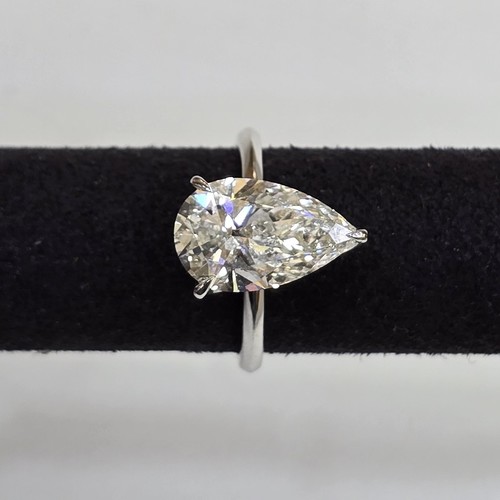 DIVER JEWELLERY (مجوهرات الغواص) - Ring Diamond (18k) weight (5.55)gr (4.14)crt (VVS-FG)L.G.D