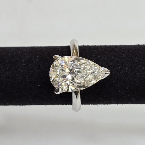 DIVER JEWELLERY (مجوهرات الغواص) - Ring Diamond (18k) weight (7.71)gr (5.16)crt (VVS-FG)L.G.D