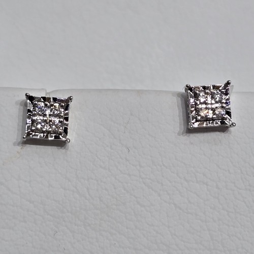 Earings Diamond 18k(1.8)gr (0.1)crt (VVS-FG) L.G.D