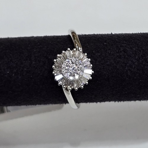 ring Diamond 18k gold (2.87)gr ( 0.39)crt VVS/FG L.G.D